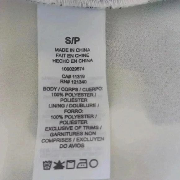 Dynamite Women's Small Floral Neck Choker Blouse - Picture 6 of 6